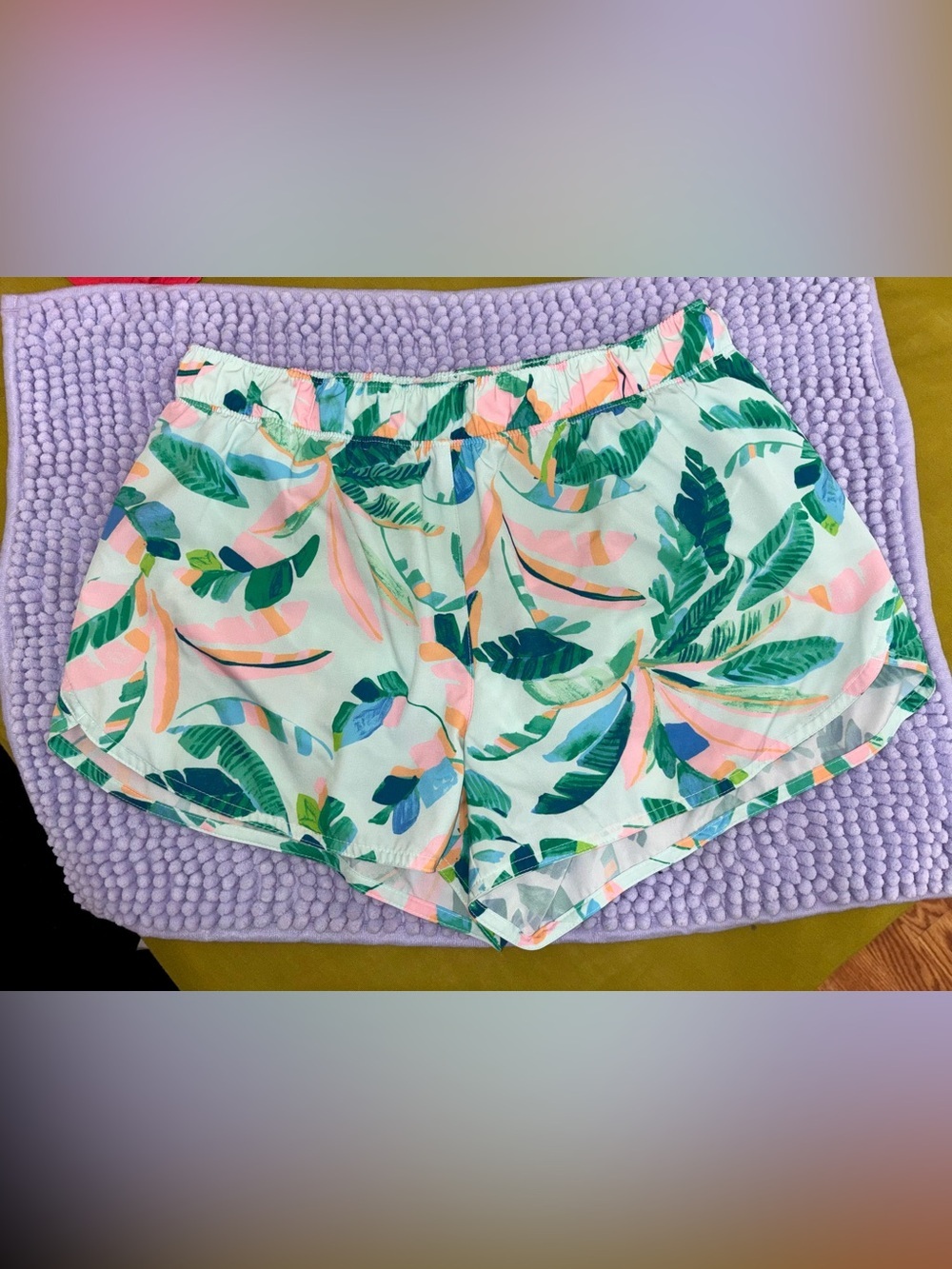 Old Navy Mint Tropical Leaf Print Athletic Shorts